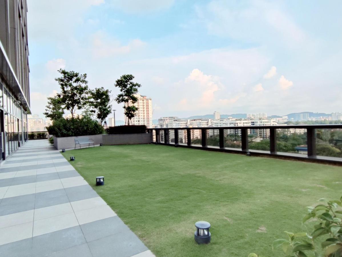 Pavillion Embassy Service Apartment By Autumn Suites Premium Stay Kuala Lumpur Ngoại thất bức ảnh