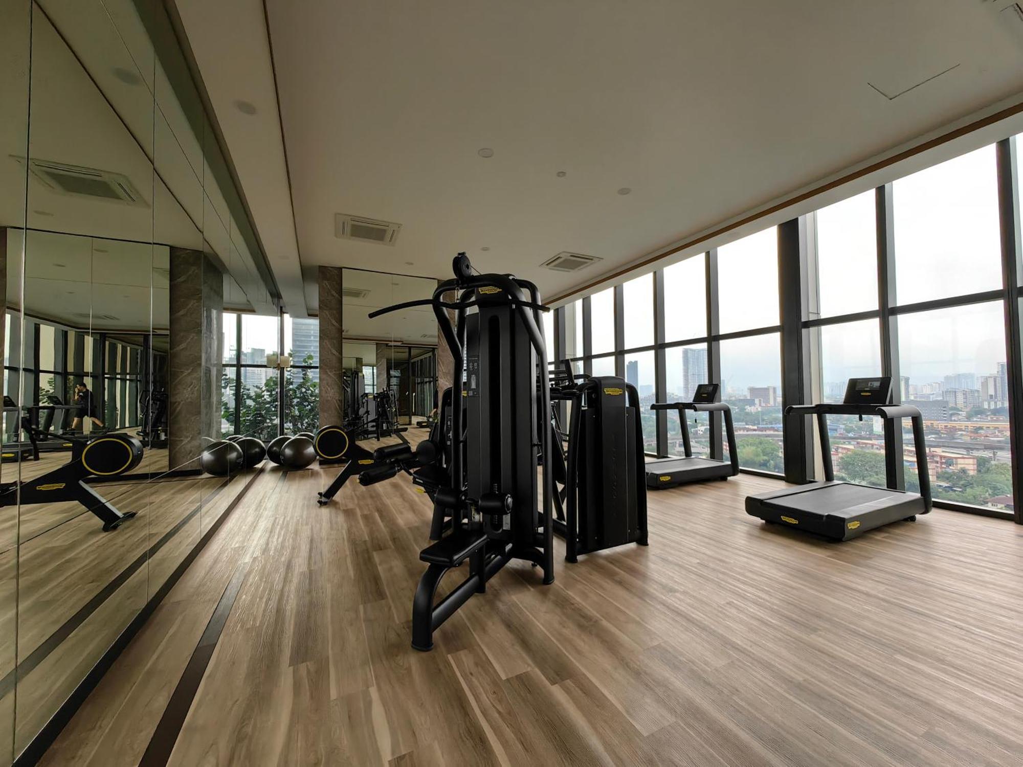 Pavillion Embassy Service Apartment By Autumn Suites Premium Stay Kuala Lumpur Ngoại thất bức ảnh