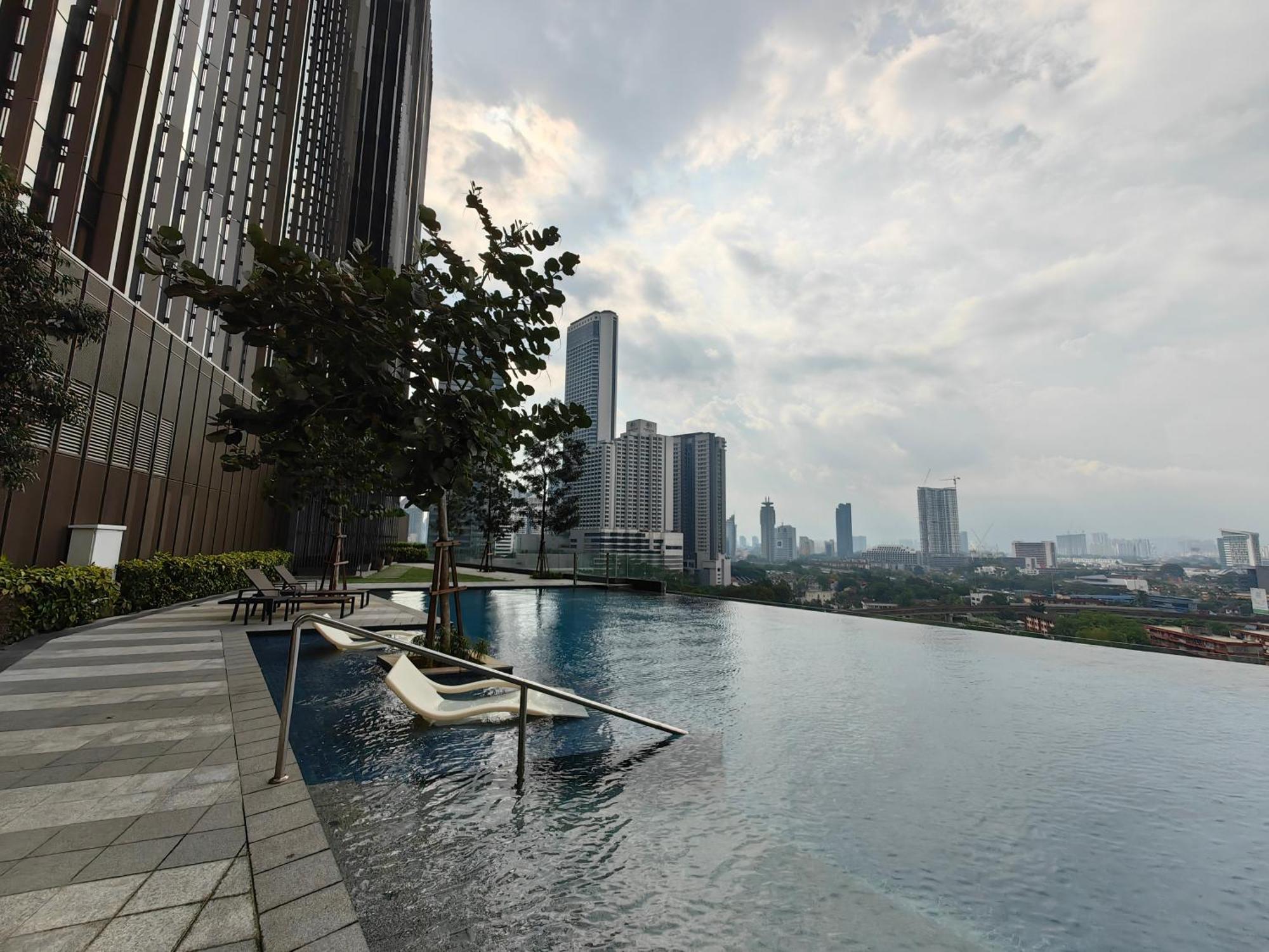 Pavillion Embassy Service Apartment By Autumn Suites Premium Stay Kuala Lumpur Ngoại thất bức ảnh